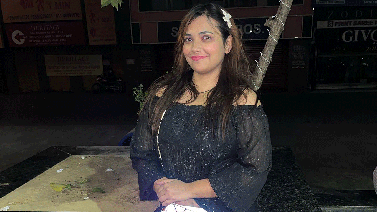 Who Is Riya Rajput Riya Rajput Instagram Hot Photos Riya Rajput Hub FaceBook NAYAG Scoop