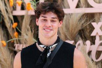Noah Beck Gay
