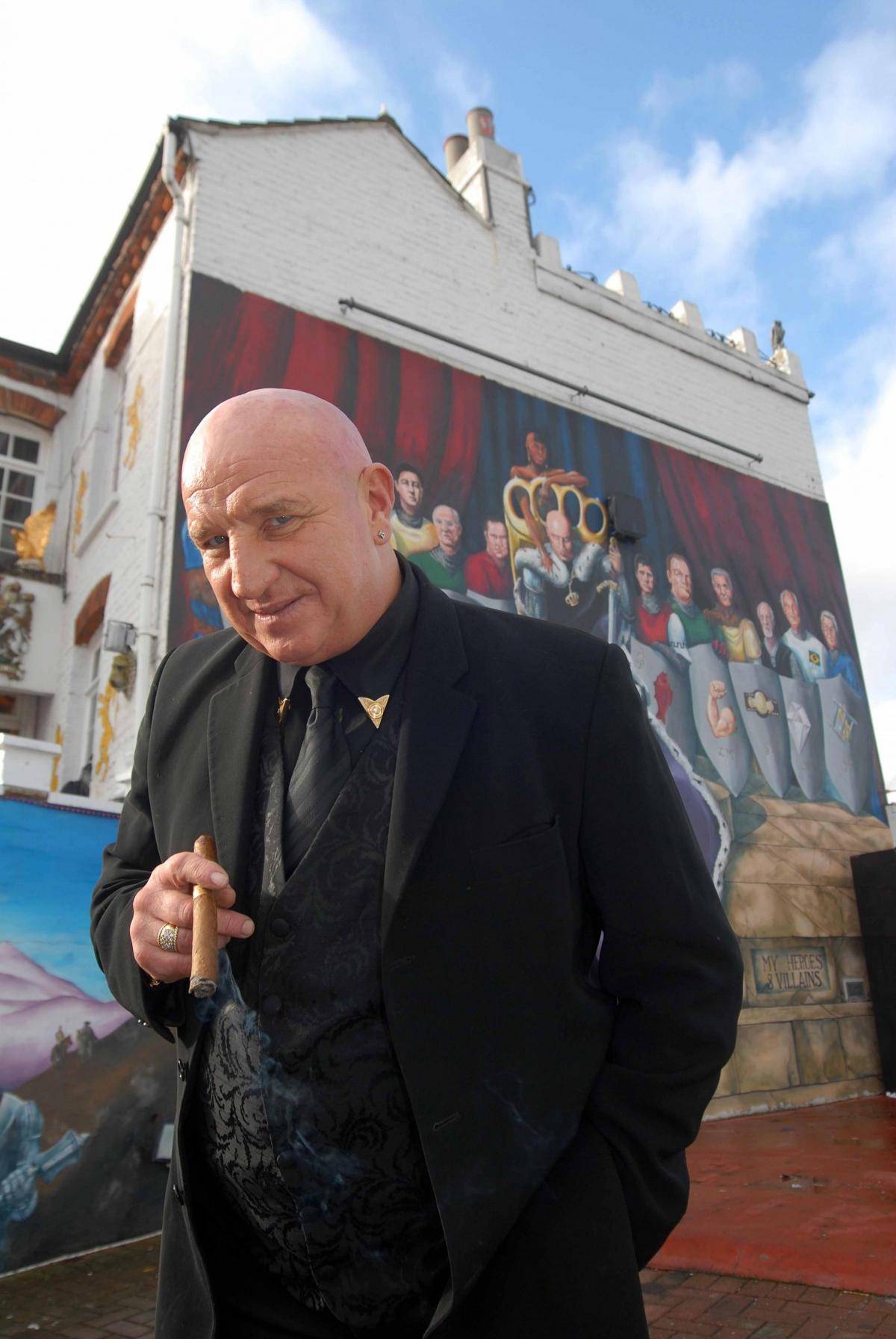 Dave Courtney Rings Dave Courtney OBE: Is Dave Courtney Still Alive? Is Dave Courtney Dead ...
