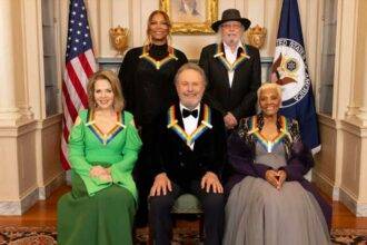 Billy Crystal Queen Latifah