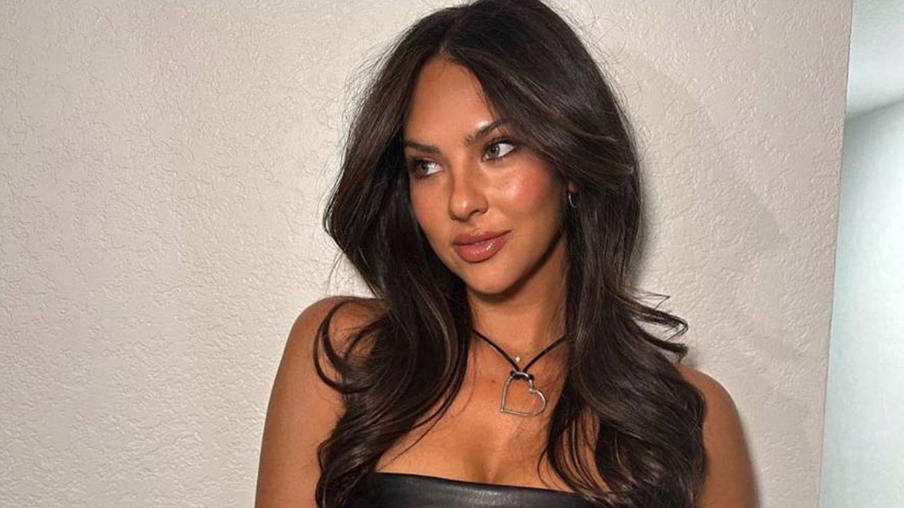 Model Christen Harper Wikipedia, Age, Ethnicity, and Instagram - NAYAG