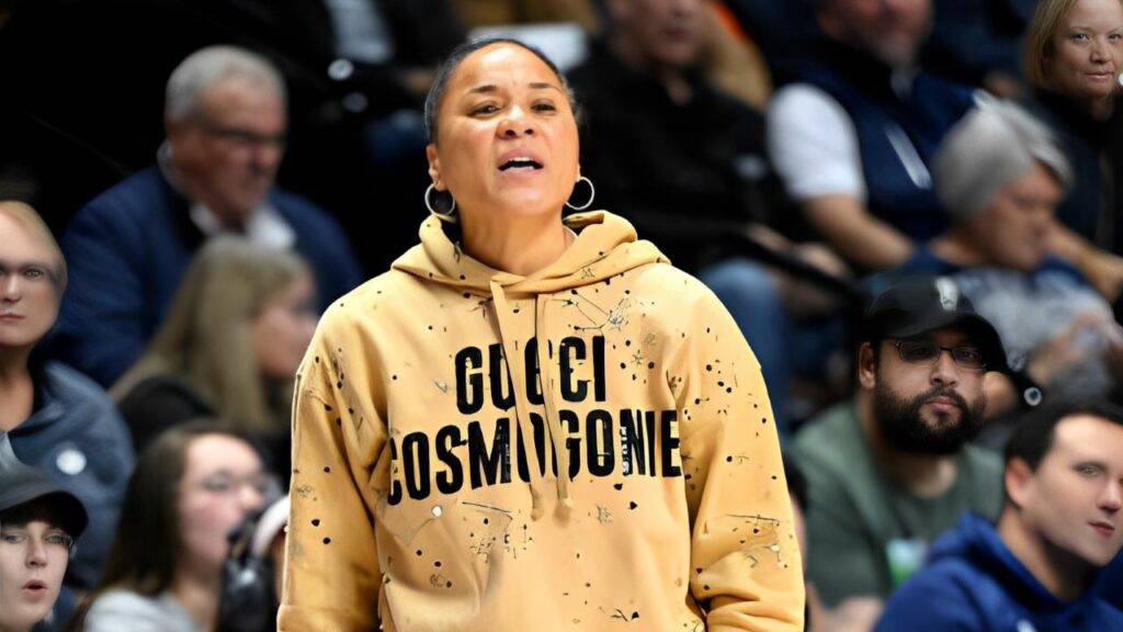 Dawn Staley, 2023 Invesco QQQ Basketball Hall of Fame Women's Showcase - 