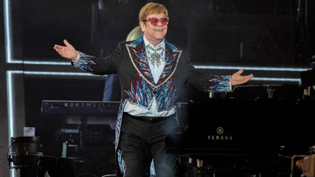 Elton John Live Concert Oscar Award