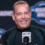 Houston Basketball Coach Texas Kelvin Sampsons Salary