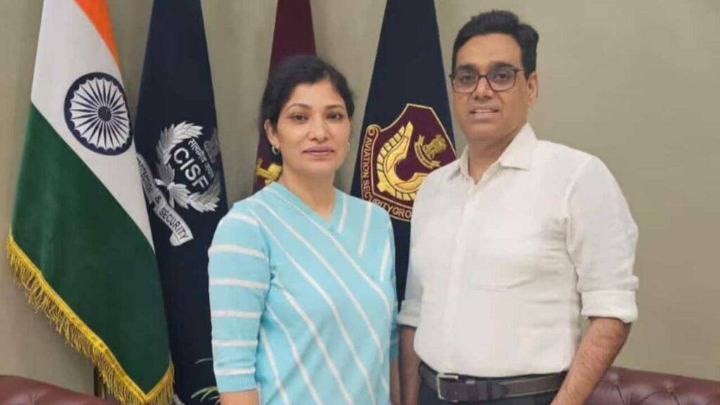 Ips Manoj Kumars Wife Shraddha Joshi