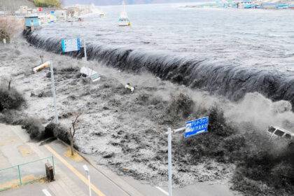 Japan Tsunami Footage