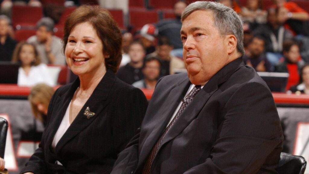 Jerry Krause Chicago Bullss Wife