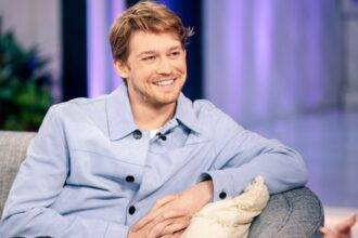 Joe Alwyns Net Worth