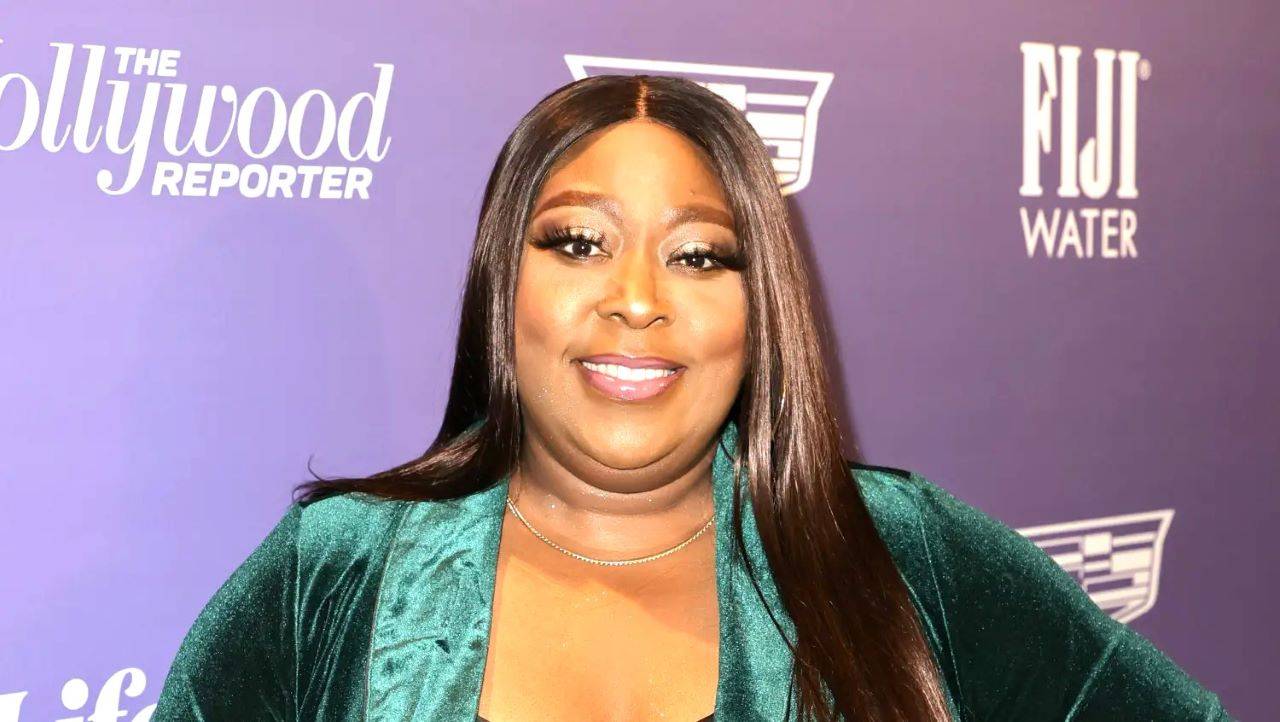 Loni Love's Net Worth 2024 What is Loni Love's Worth? NAYAG Scoop