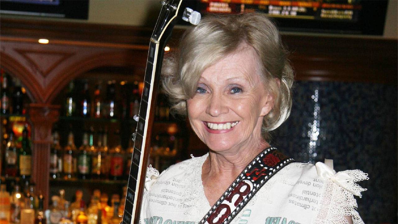 Roni Stoneman Obituary 'First Lady of Banjo' Actress Roni Stoneman