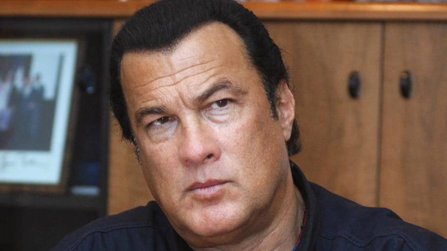 Steven Seagal Pass Away