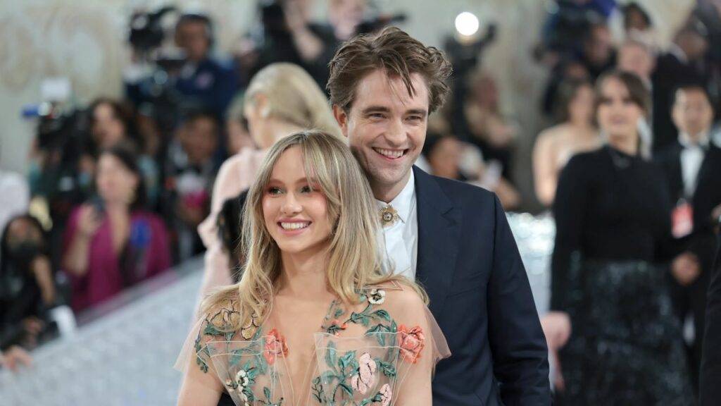 Suki Waterhouse And Robert Pattinson's Relationship