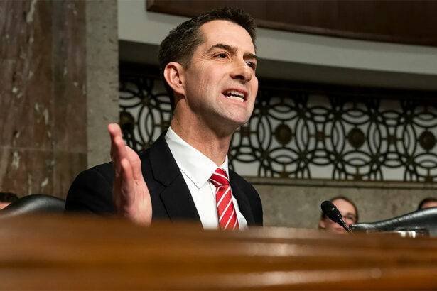 Tom Cotton