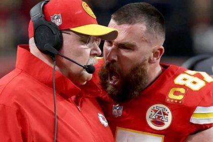 Travis Kelce Yelling At Andy Reid Super Bowl