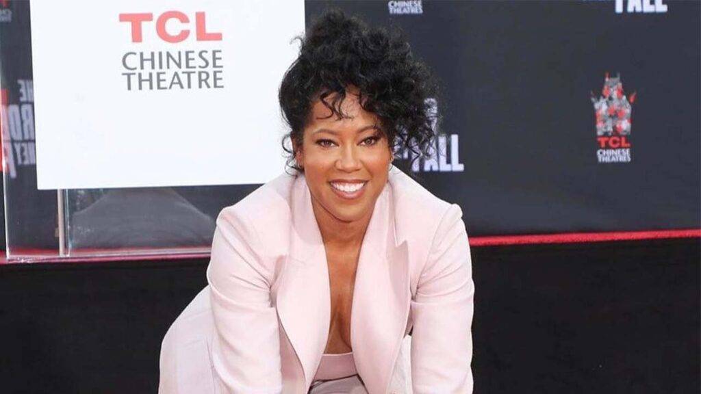 Hollywood Hand and Footprint ceremony! Regina King's Photo